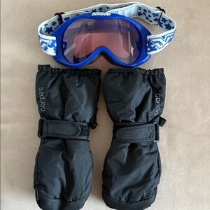 Black and Blue Kids Ski Goggles and Gloves Set